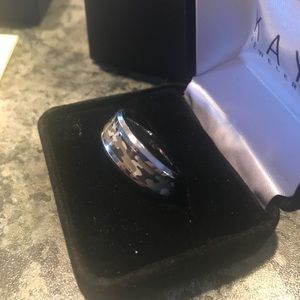 Men’s camouflage wedding band